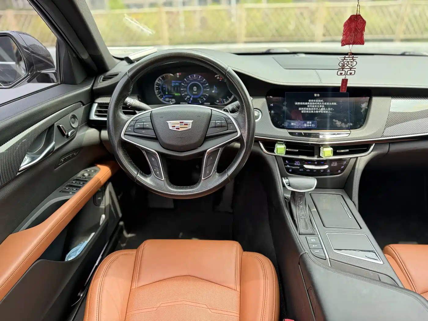 Cadillac CT6 2016 28T Leading фото 5