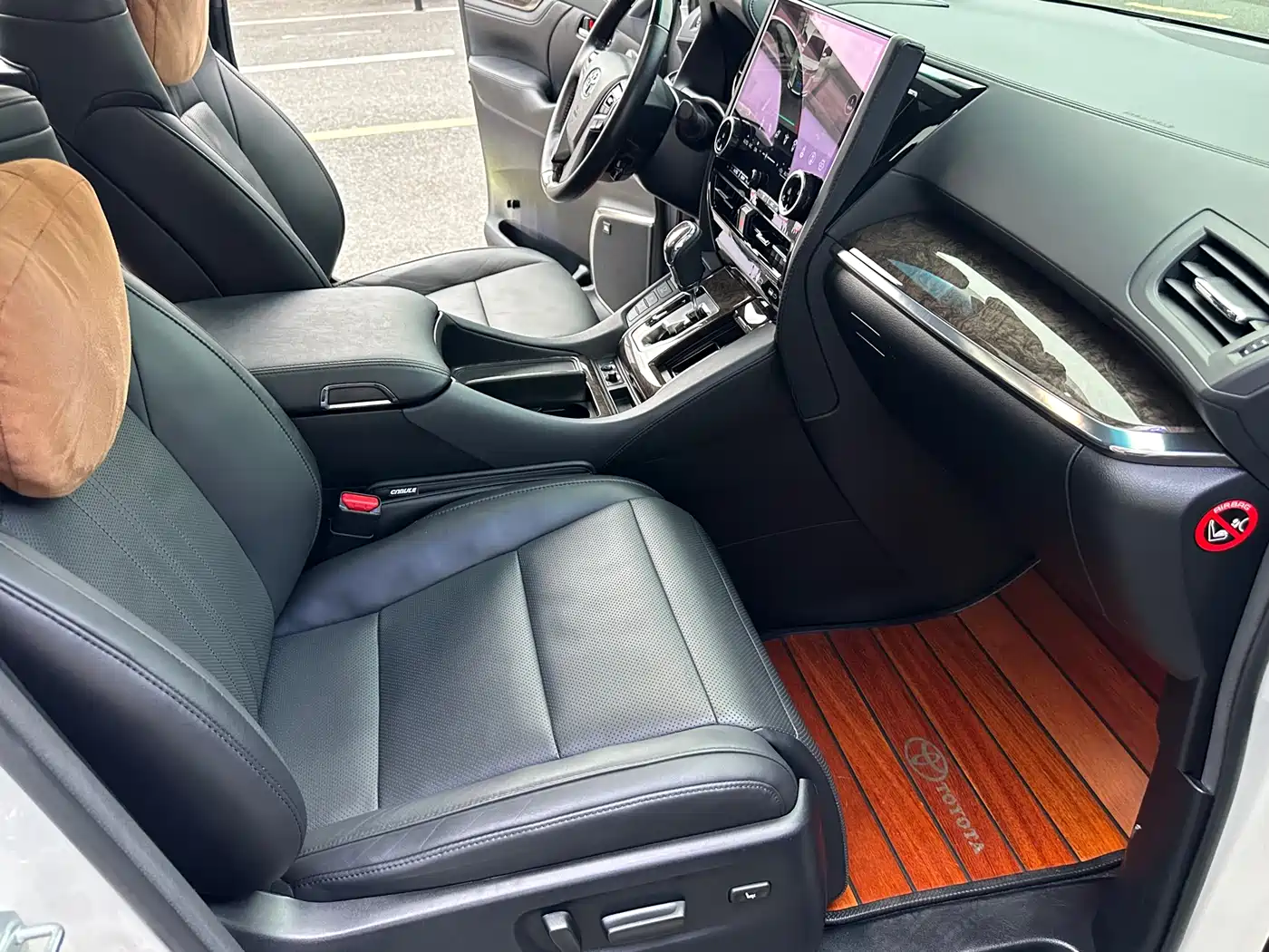 Toyota Alphard 2019 Hybrid 2.5L Premium Edition фото 15