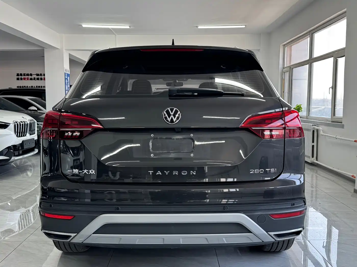 Volkswagen Tayron 2022 280TSI 2WD Luxury Smart Connect Edition фото 12