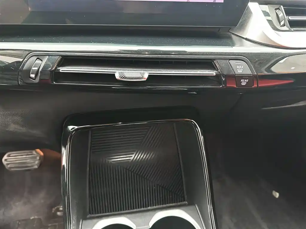 BMW X1 2023 sDrive20Li X Design Package фото 15