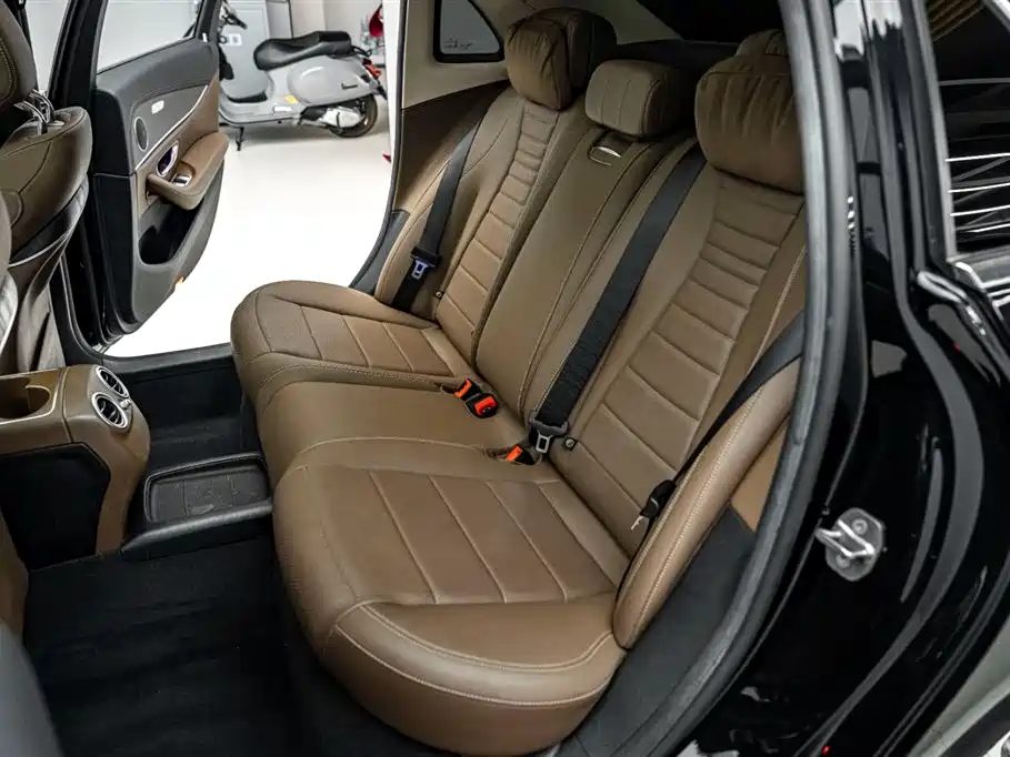 Mercedes-Benz E-Class 2020 E 260 L Sport 4MATIC фото 24