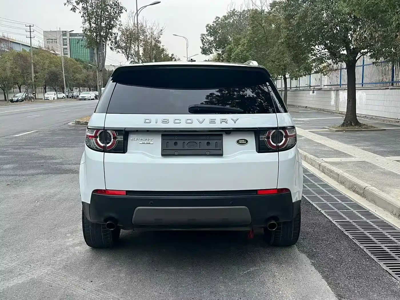 Land Rover Discovery Sport 2016 2.0T SE фото 8