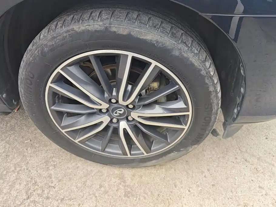 Photo 6 - Infiniti QX60 (Import)