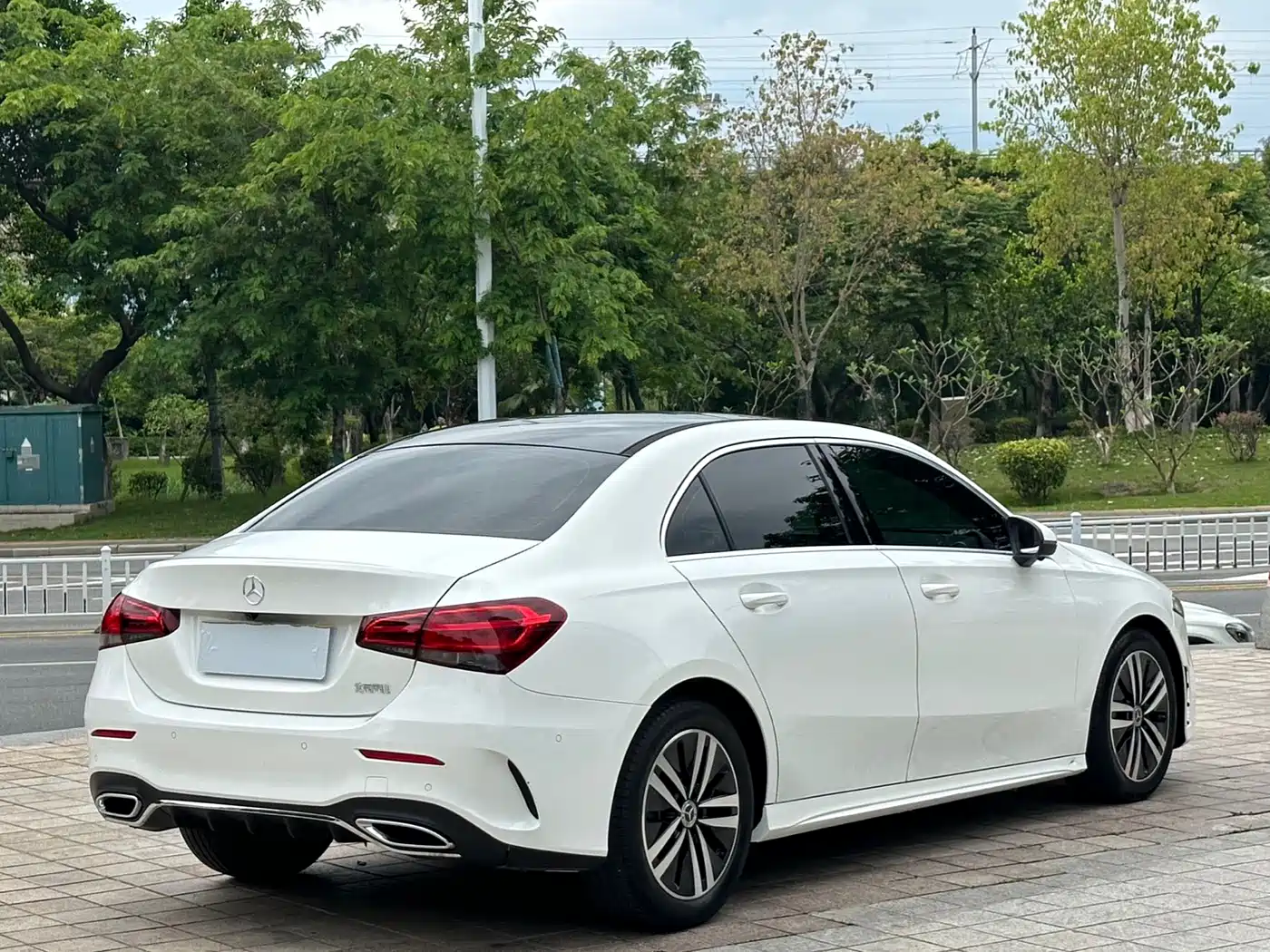 Mercedes-Benz A-Class 2020 A 180 L Sport Sedan фото 5