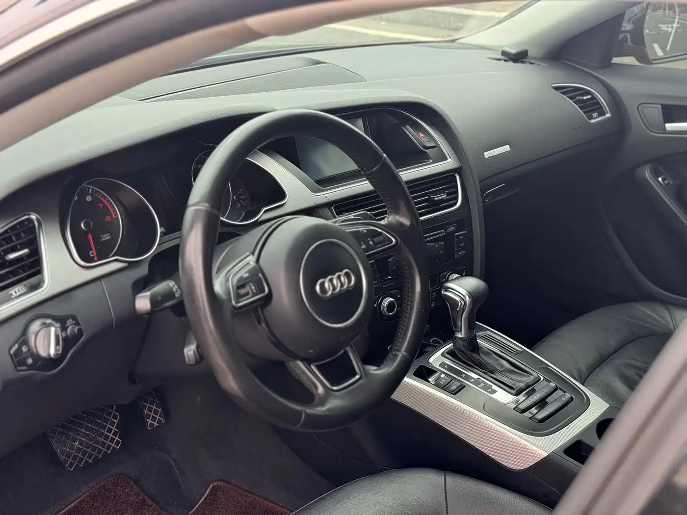 Audi A5 (Import) 2012 2.0TFSI Sportback фото 13