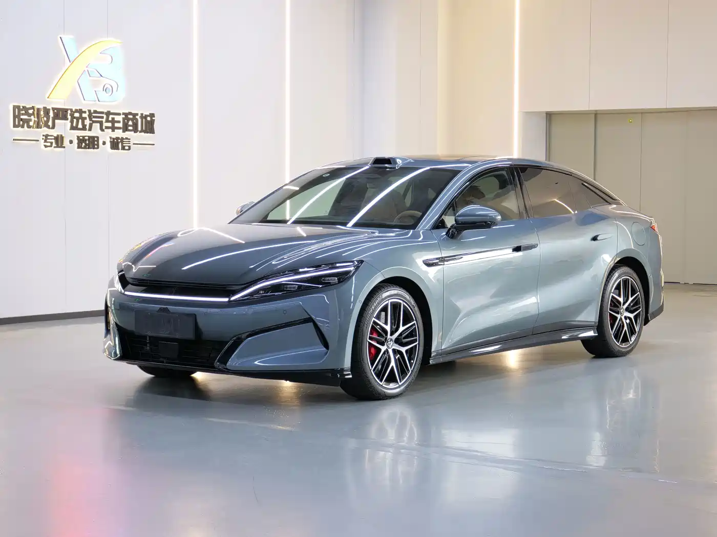 BYD Han L 2025