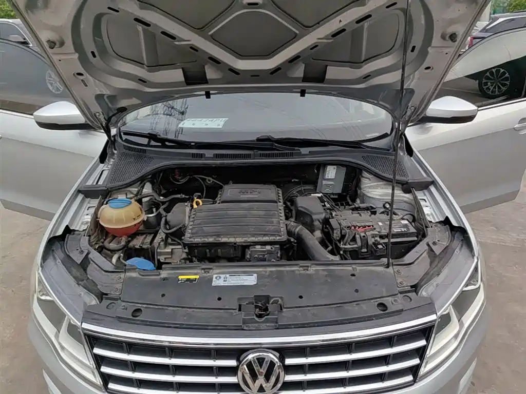 Volkswagen Jetta 2019 Dream Edition 1.5L Auto Comfort фото 20