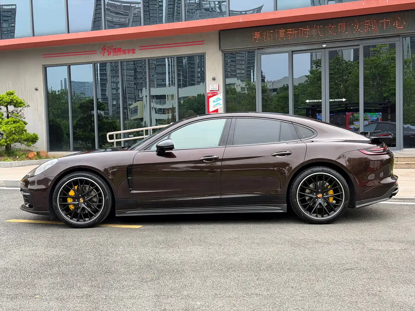 Porsche Panamera 2017 Panamera 3.0T фото 5