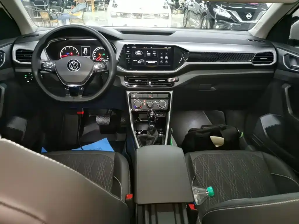 VOLKSWAGEN TU KAI