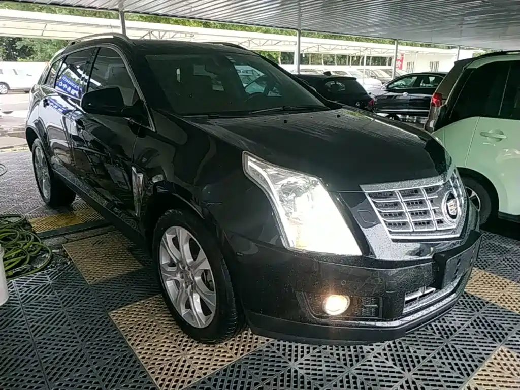 Cadillac SRX 2015 2015 3.0L Leading