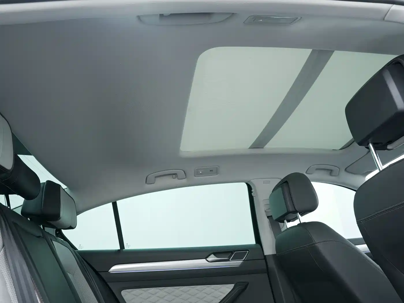 Volkswagen Magotan 2023 Model 2 Million Commemorative Edition 380TSI DSG Flagship фото 22