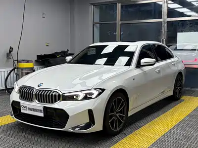 BMW 3