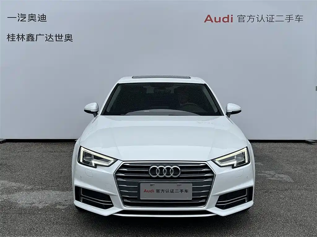 Audi A4L 2018 30th Anniversary 40 TFSI Fashion фото 2