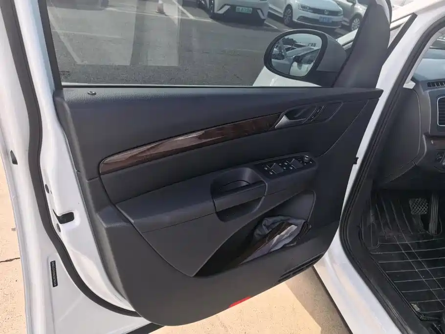 Volkswagen Sharan 2016 2014 2.0TSI Comfort