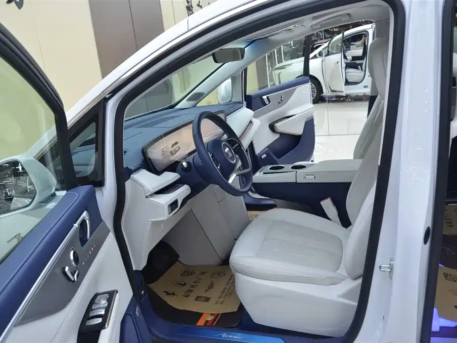 BUICK GL8 NEW ENERGY