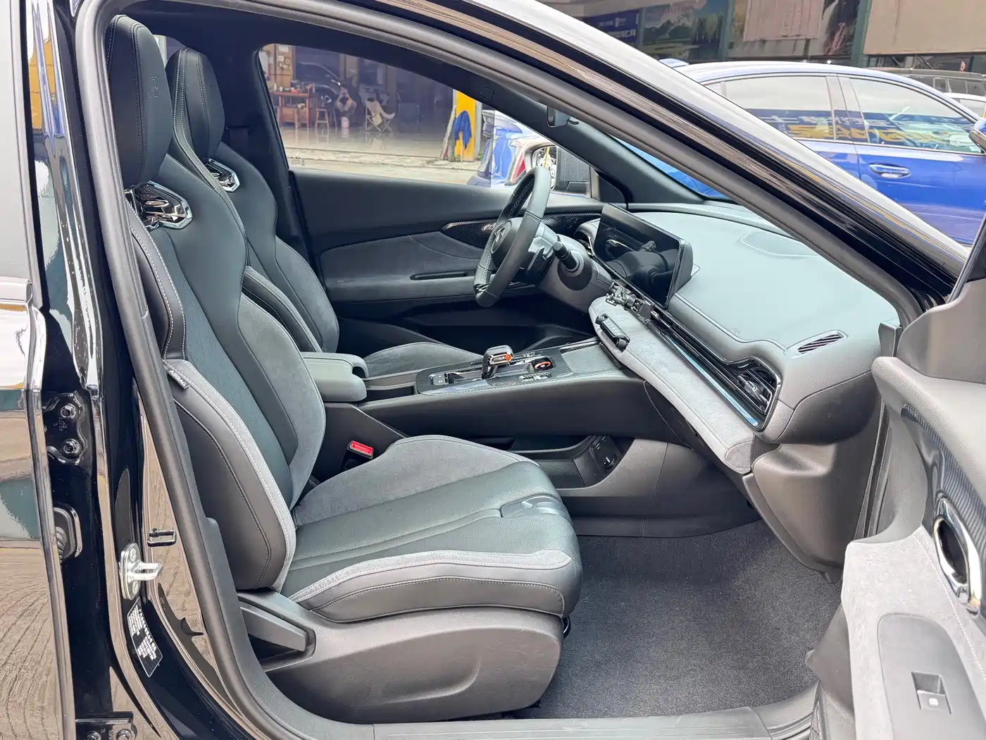 GAC Trumpchi Trumpchi Emkoo 2023 400T Automatic R PRO фото 7