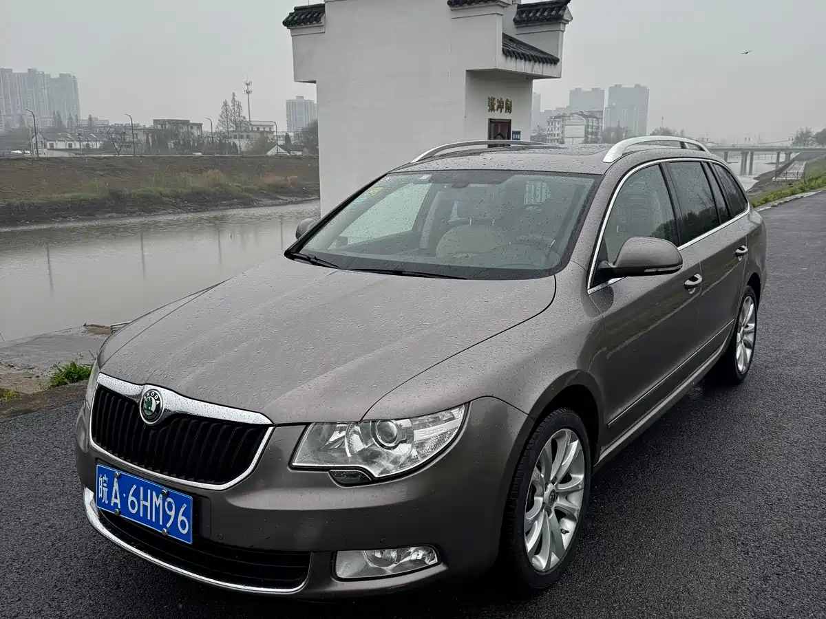 Škoda Superb (Import) 2013 Touring Edition 2.0TSI Premium