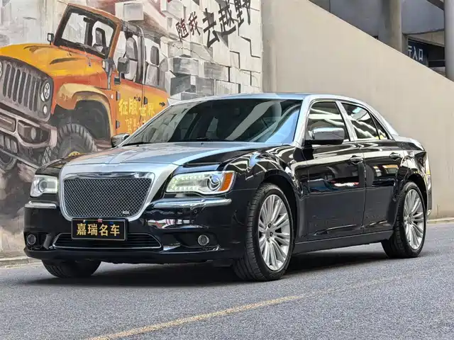  Chrysler Chrysler 300C (Import) 2013 3.6L Premium Edition
