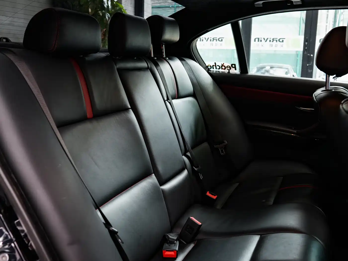 BMW M3 2009 BMW M3 Sedan фото 8