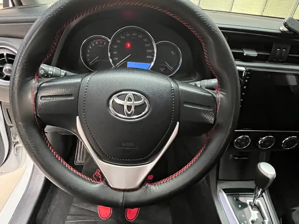Toyota Corolla 2017 Facelift 1.2T S-CVT GL фото 13