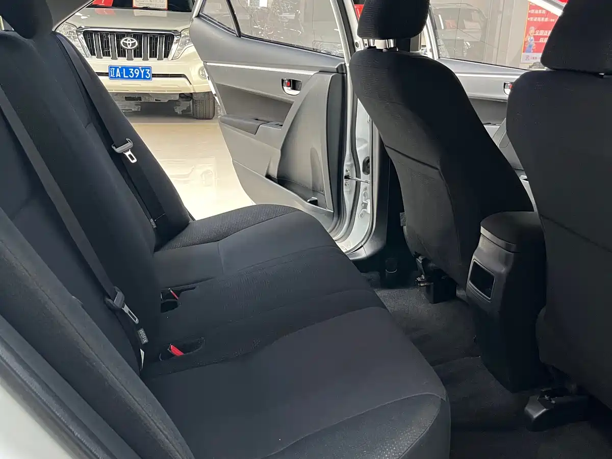 Toyota Corolla 2017 Facelift 1.2T S-CVT GL фото 12