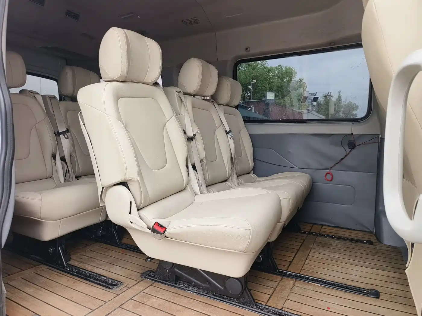 SAIC Maxus Xintu V80 2021 2.0T PLUS AMT Business Travel Edition Long Wheelbase Medium Roof 9 Seats фото 9