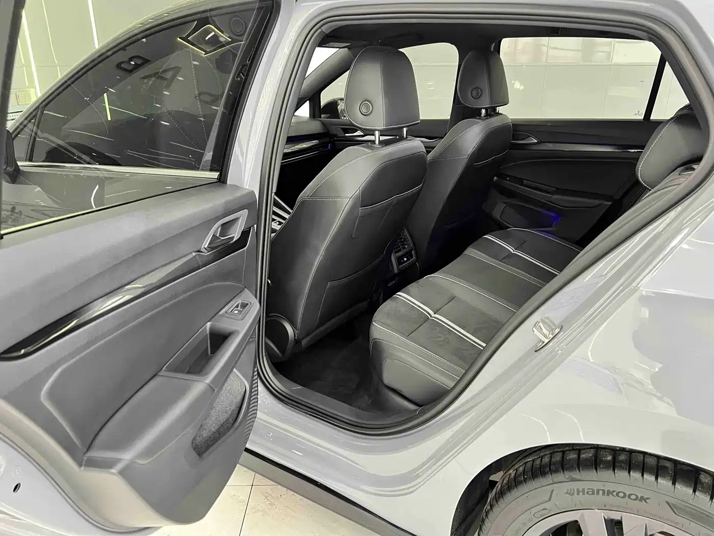 Volkswagen Golf 2021 280TSI DSG R-Line фото 13