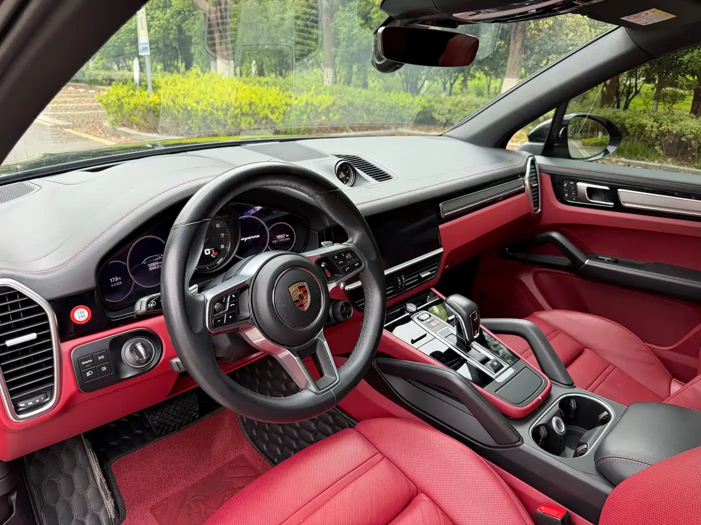 Porsche Cayenne New Energy 2022 Cayenne E-Hybrid 2.0T Platinum Edition фото 4