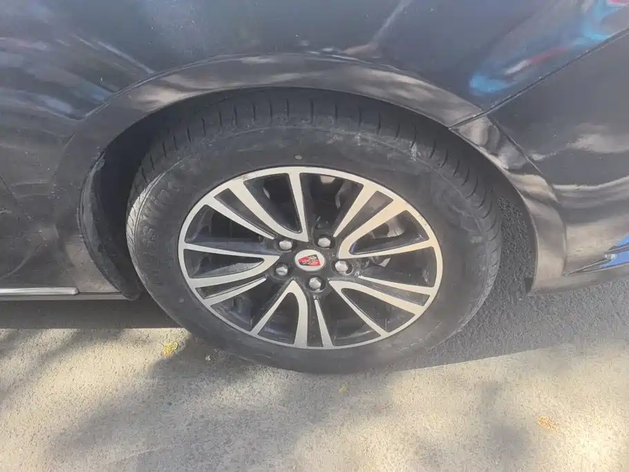 Фото 6 - Roewe e950