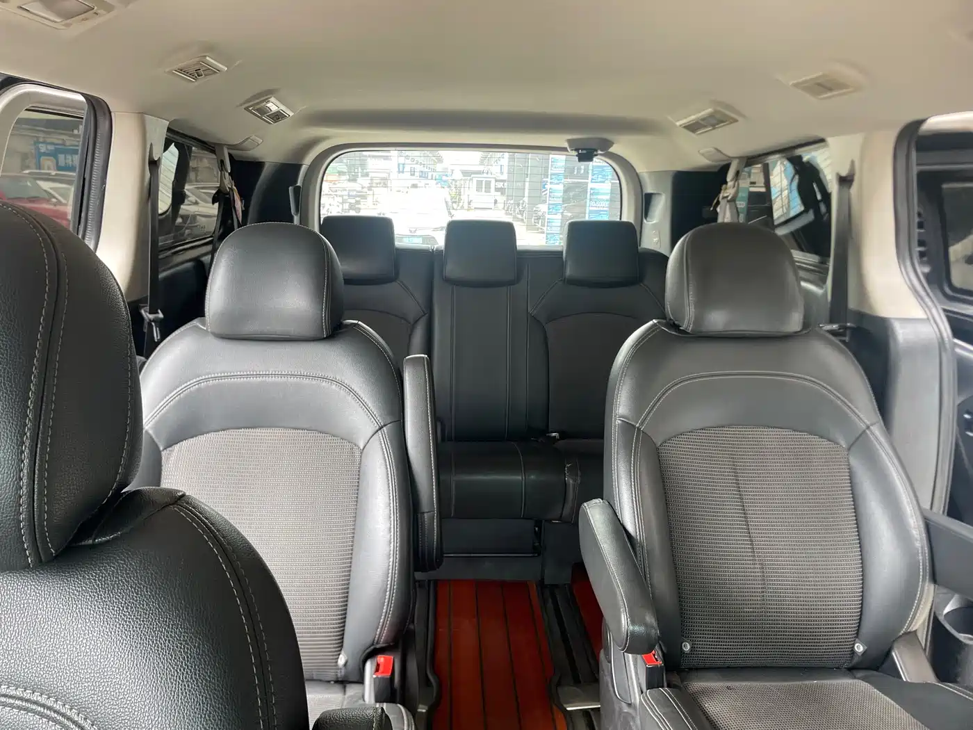 SAIC Maxus Maxus G10 2018 PLUS 1.9T Automatic Elite Edition Diesel фото 4