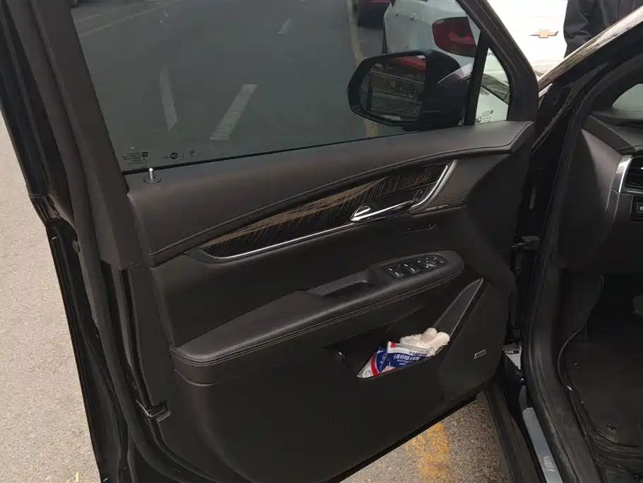 Cadillac XT6 2020 28T 6-Seater 4WD Luxury Ultimate Audio Edition фото 7