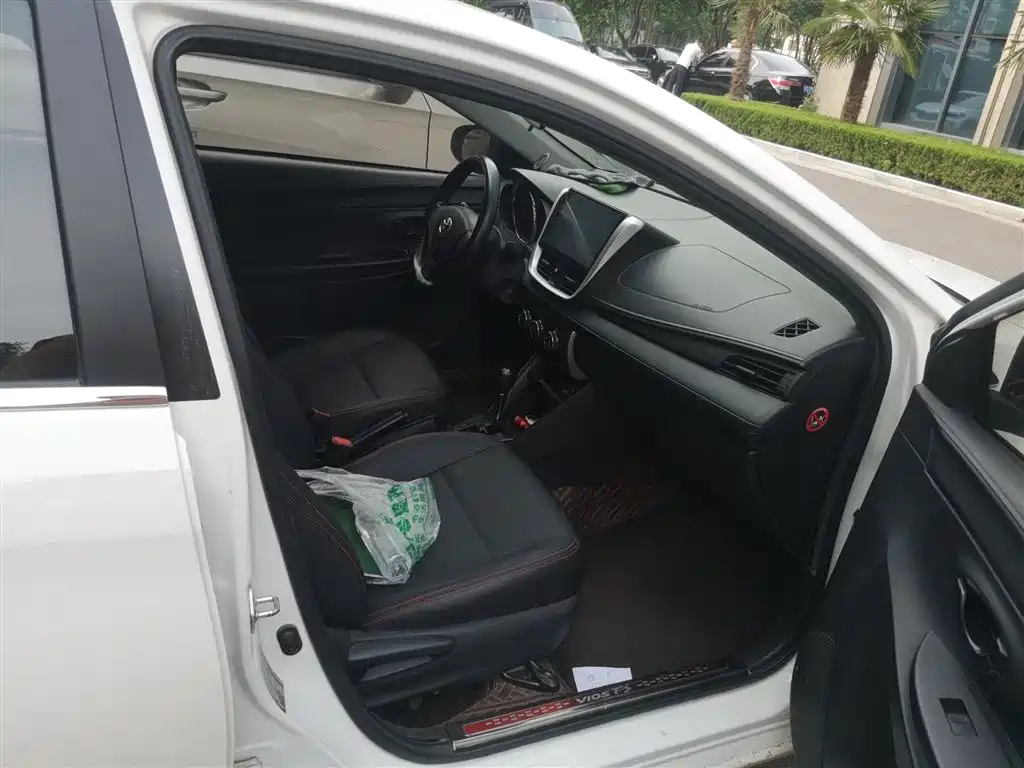 Toyota Vios FS 2017 1.5L CVT Fengchi Edition фото 22