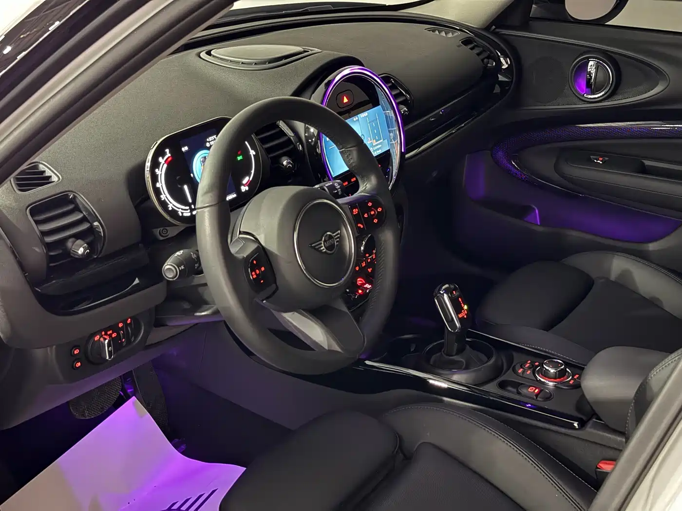 Фото 7 - MINI CLUBMAN