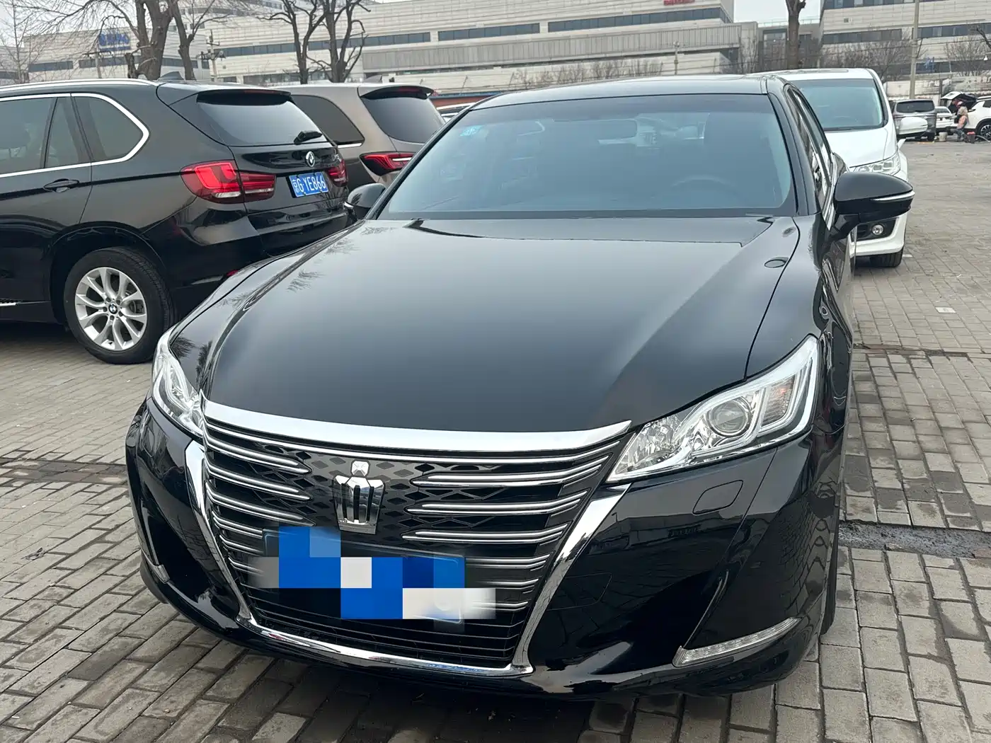 Toyota Crown 2015 2.0T Fashion
