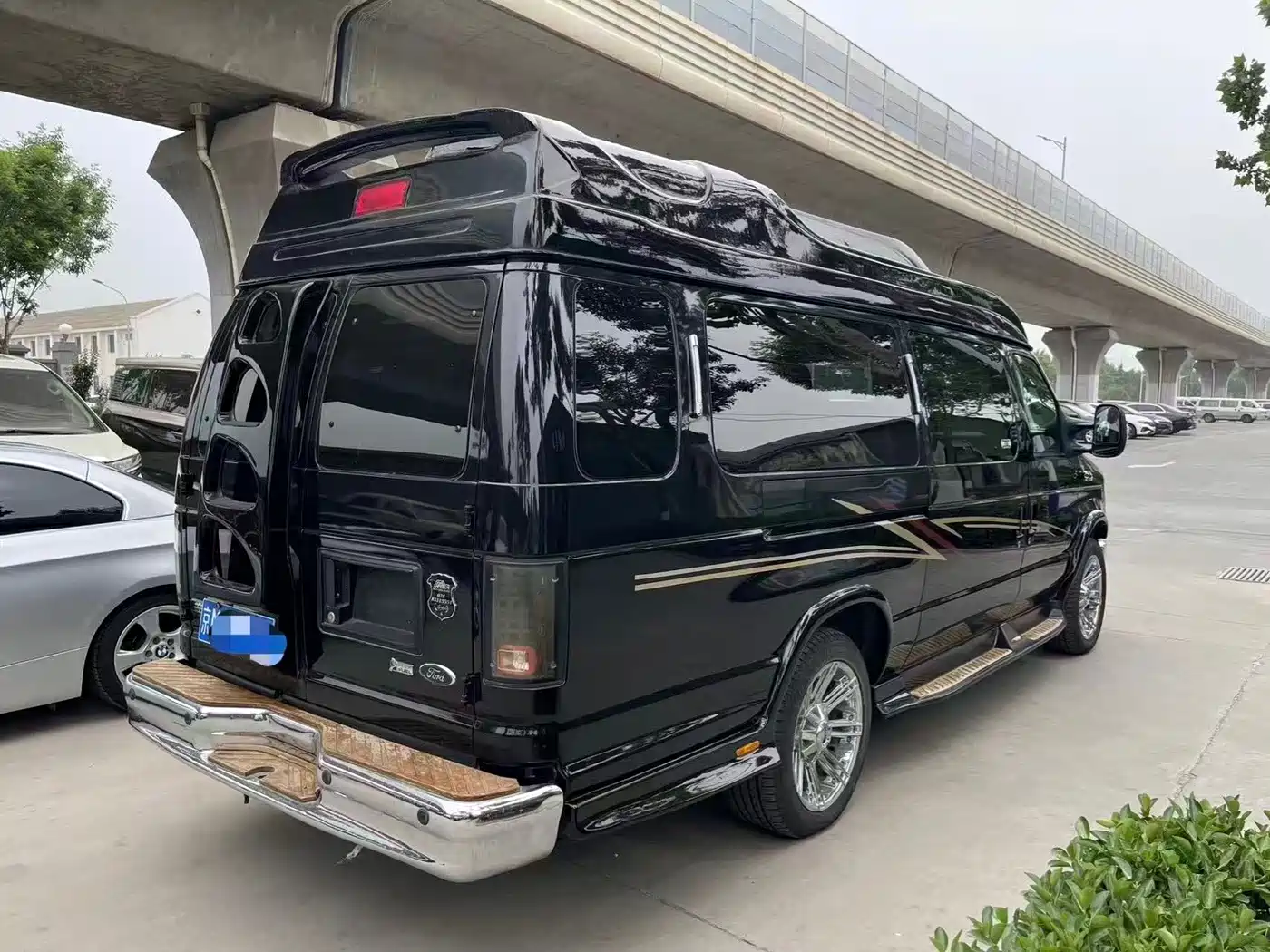 2015 Ford E350