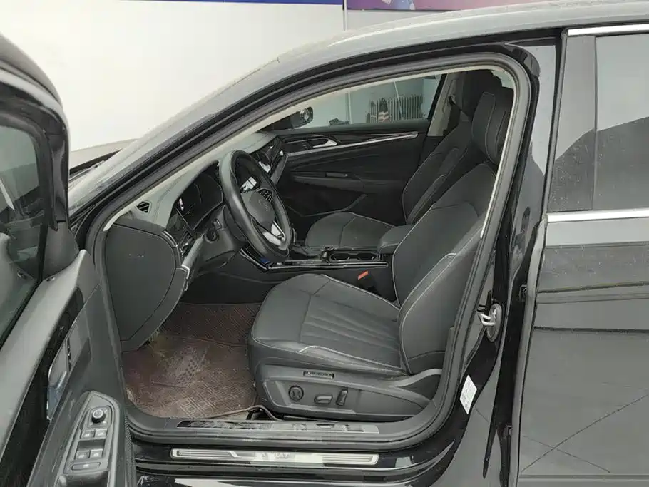  Volkswagen Passat 2024 380TSI Starlight Dragon Soaring Edition 9