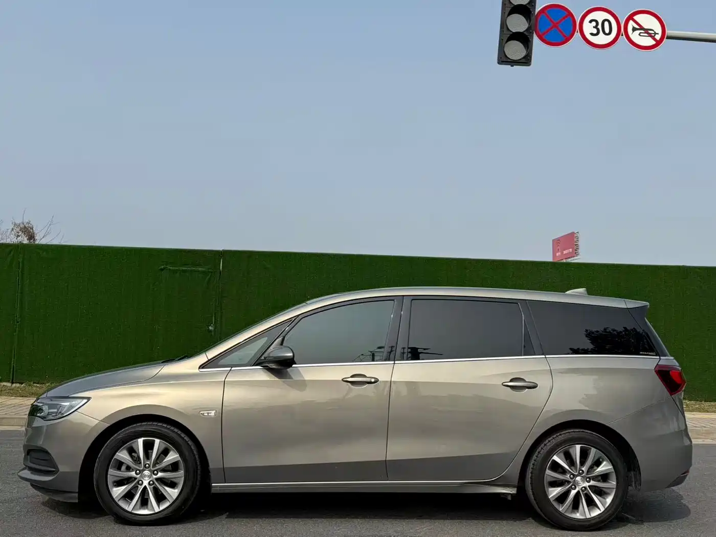 Buick GL6 2019 18T 6-seat Connected Luxury China VI фото 7