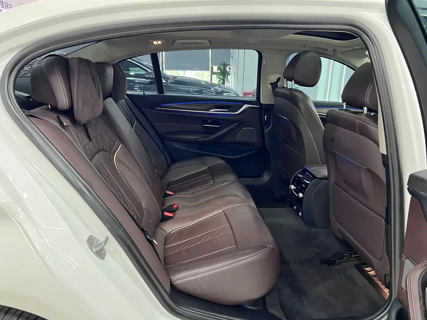 BMW 5 Series 2019 530Li Premium Luxury Package фото 11