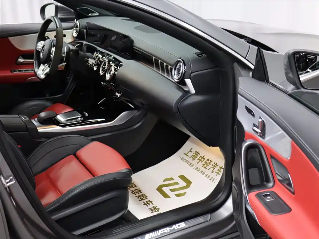 MERCEDES-BENZ CLA AMG