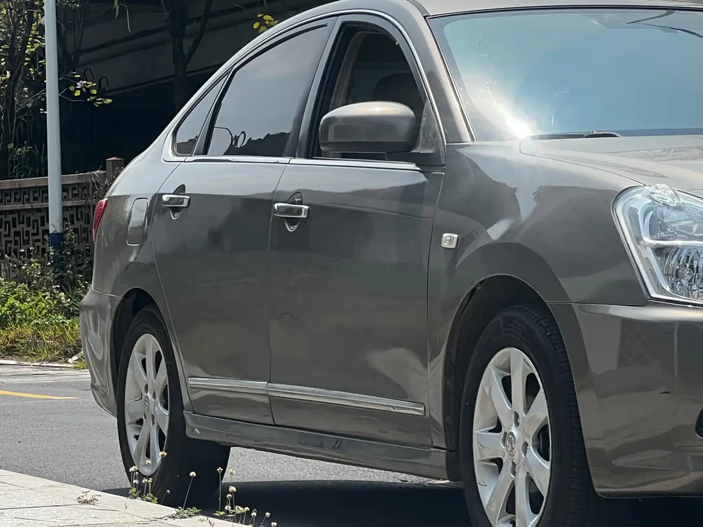 Nissan Sylphy 2010 2009 Model 1.6XL Automatic Luxury Sunroof Edition