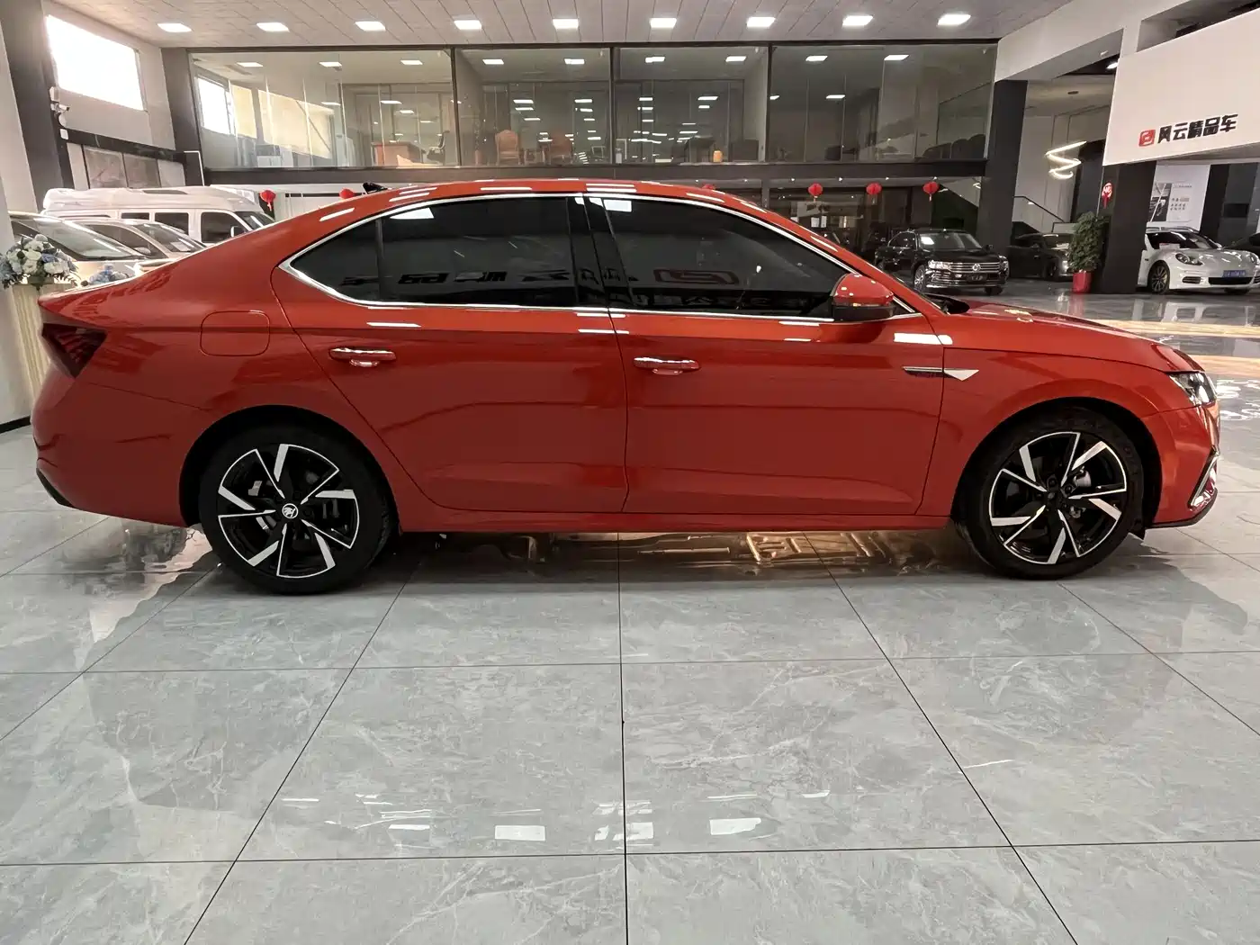 Škoda Octavia 2021 PRO TSI280 DSG Premium Edition фото 12