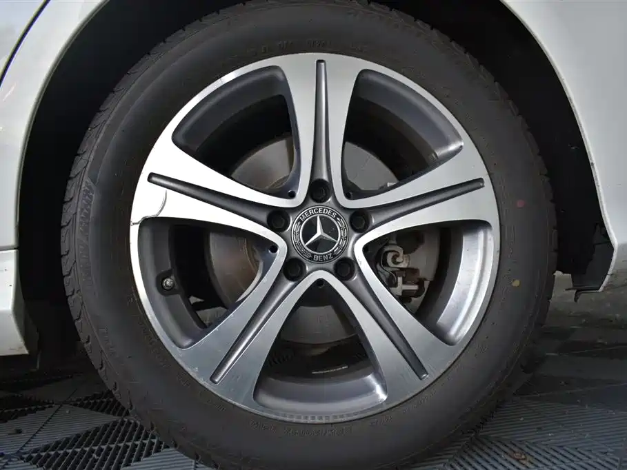 Mercedes-Benz C-Class 2020 C 260 L Sport фото 12