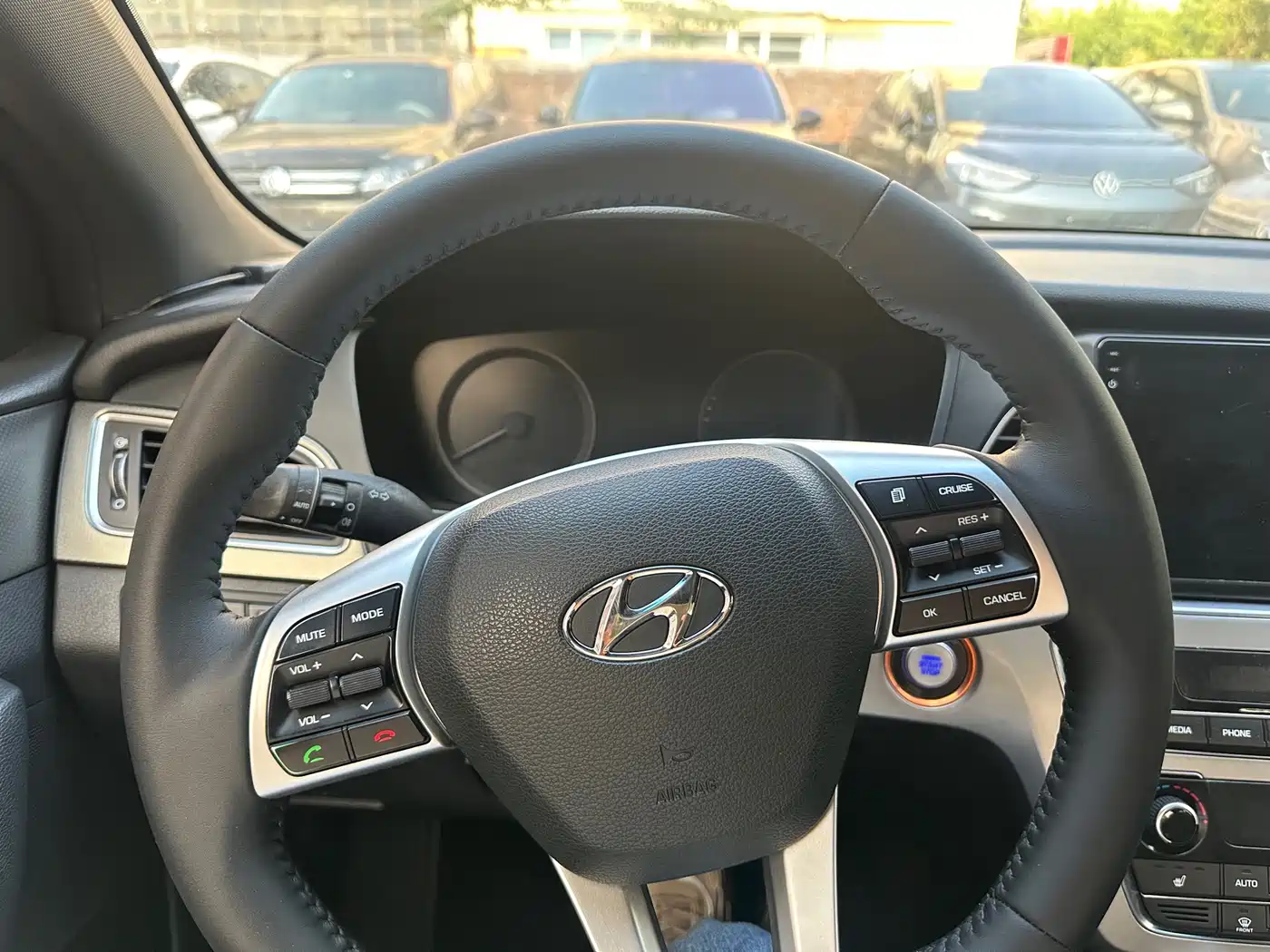 Hyundai Sonata 2015 1.6T GLX Leading фото 11