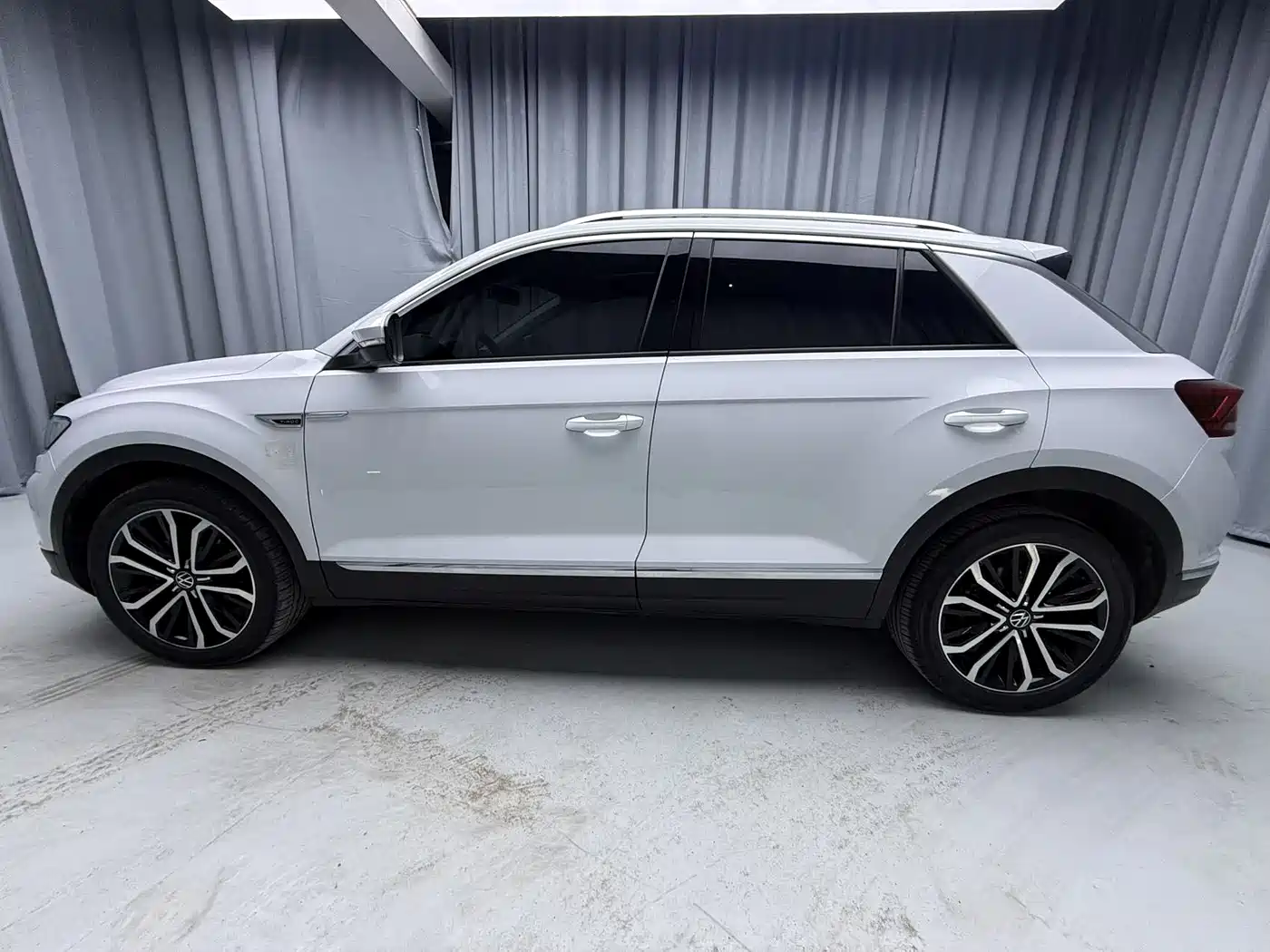Volkswagen T-ROC 2022 280TSI DSG 2WD Comfort PLUS фото 7