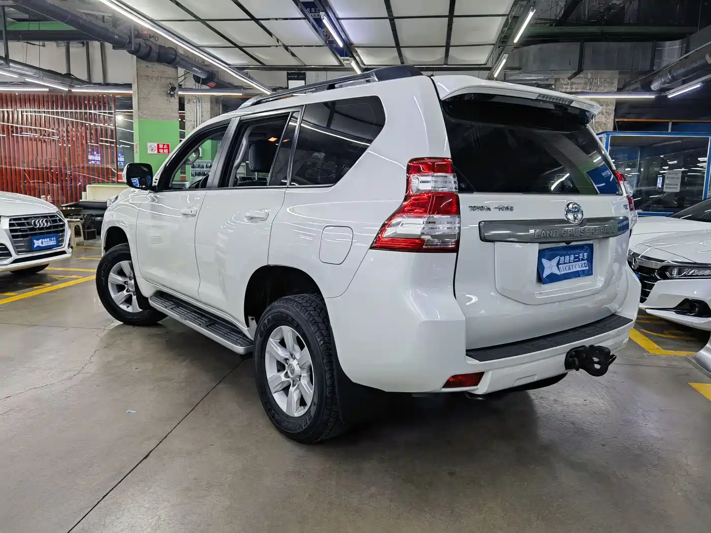 Toyota Prado 2016 2.7L Auto Luxury Edition фото 6