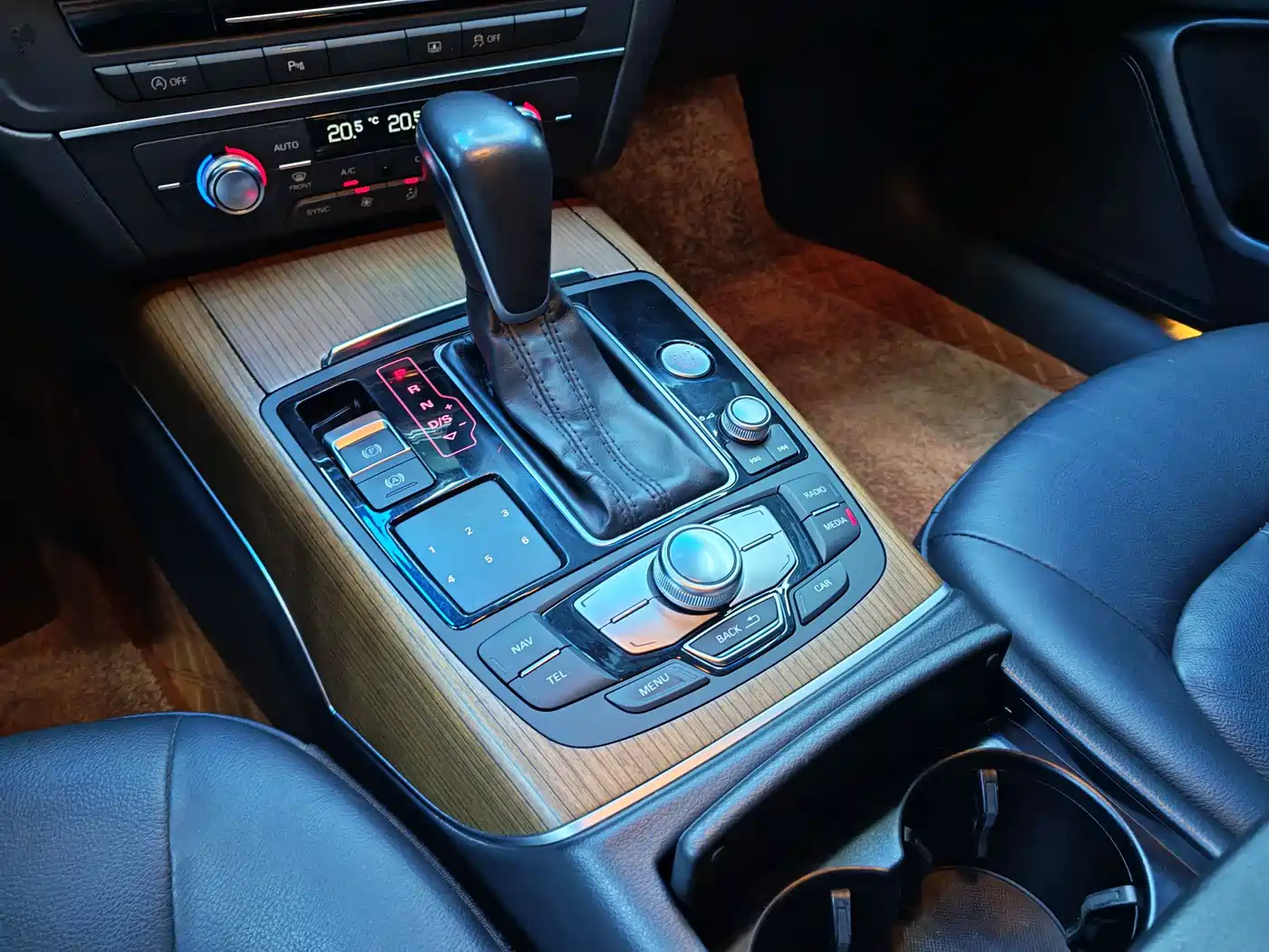 Audi A6L 2018 30th Anniversary 30 FSI Style фото 8