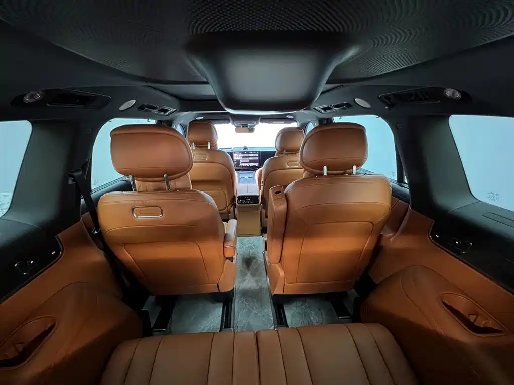 AITO Wenjie AITO M9 2024 Range Extender Ultra 52kWh 6-seater фото 11