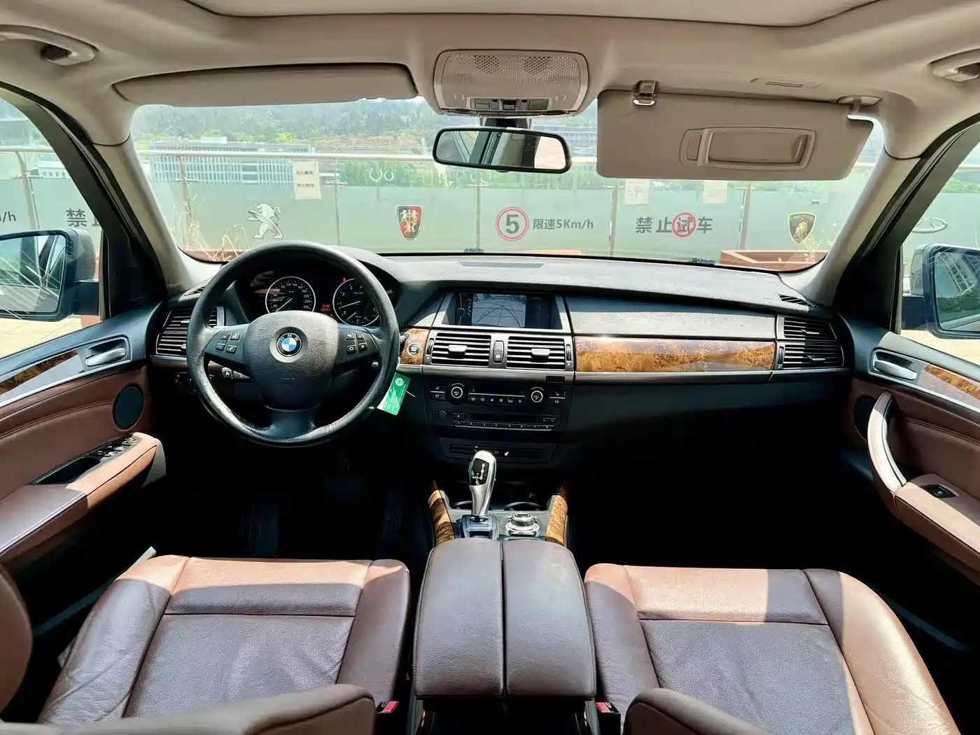 BMW X5 (Import) 2011 xDrive35i Leading Edition фото 5