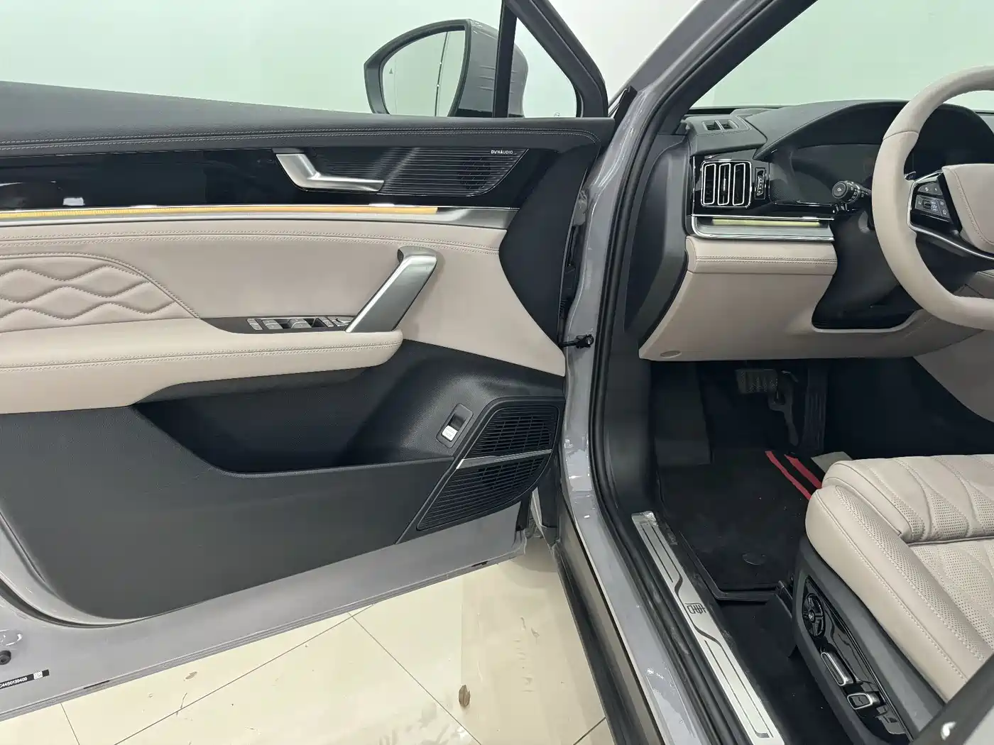 BYD Tang New Energy 2025 Smart Driving Edition DM-i 115KM Flagship фото 5