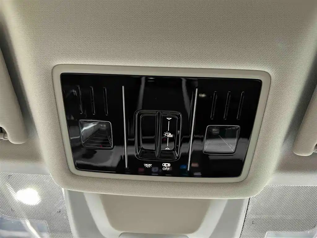 Jetta VS8 2026 2025 Base